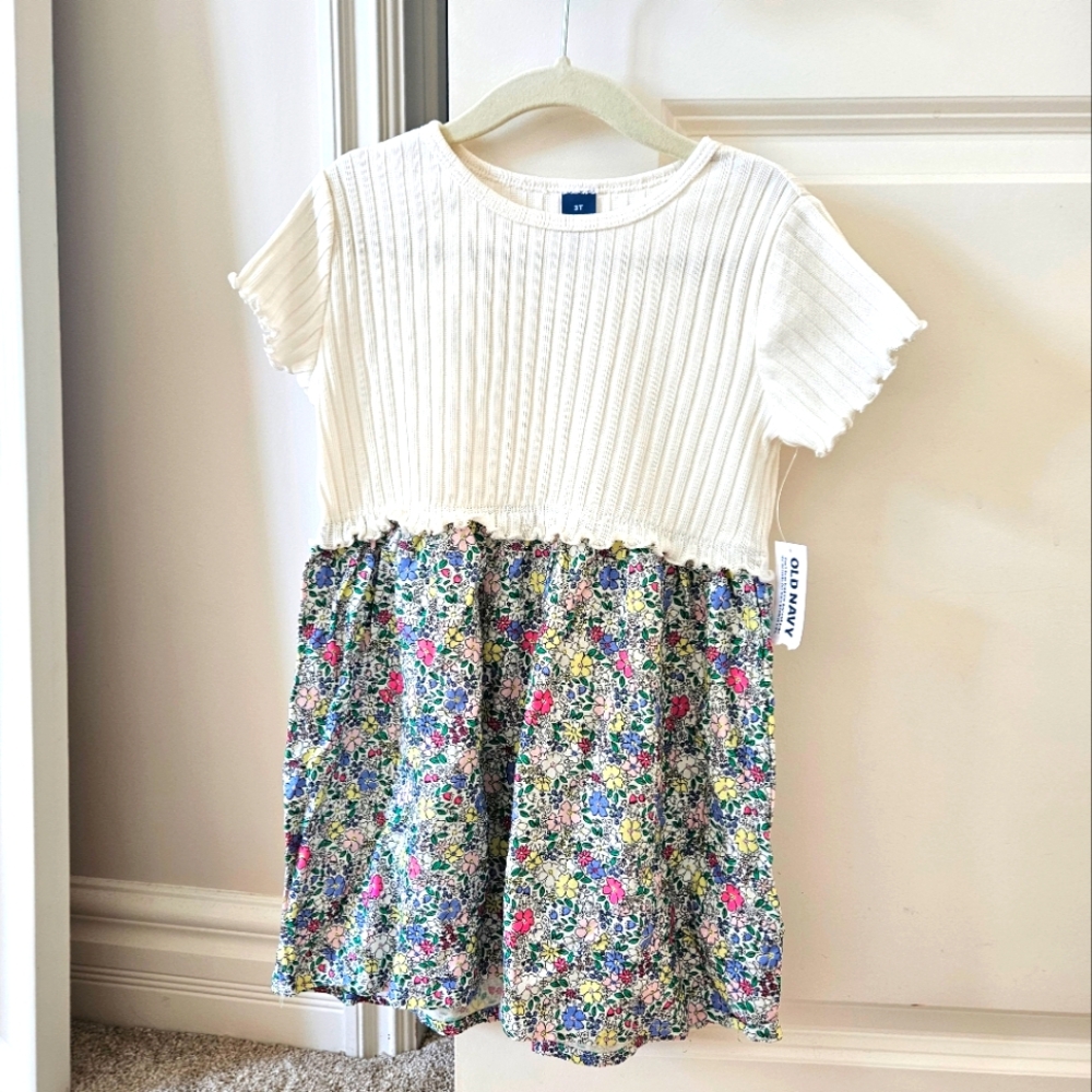 3t Old Navy Dress, new with tags